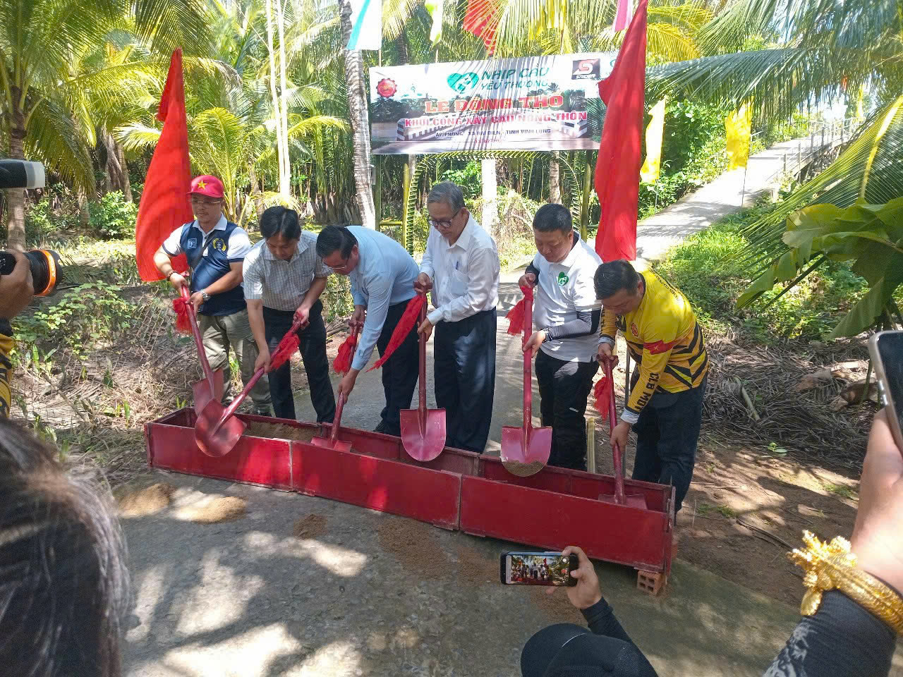 ĐẠI ĐIỀN KHỞI CÔNG XÂY DỰNG CÔNG TRÌNH CẦU NGUYỄN VĂN DIỄN, ẤP PHONG, XÃ ĐẠI ĐIỀN